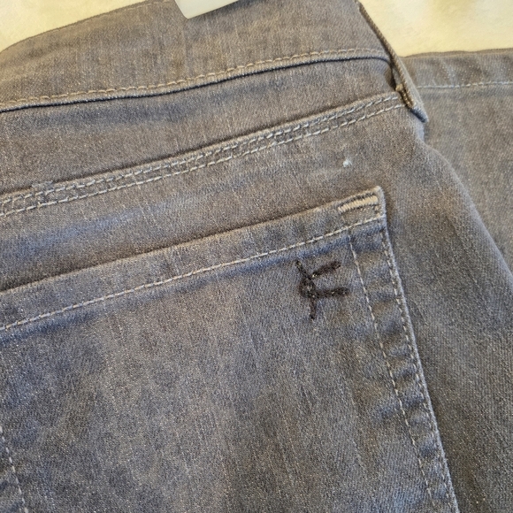 ‼️3/$30‼️ David Kahn Nikki Straight Leg Grey Python Jeans Sz 31 Snake Print New - Picture 5 of 16
